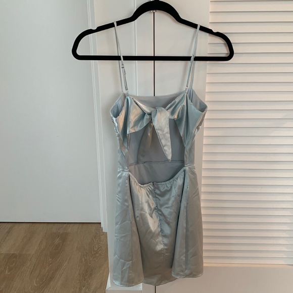 Lucy in the sky Gala High Slit Satin Dress in Light Blue - Picture 5 of 7